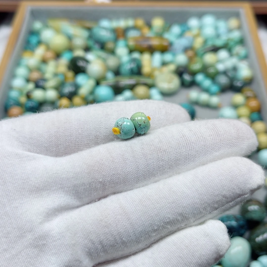 绿松石未镶嵌挂件