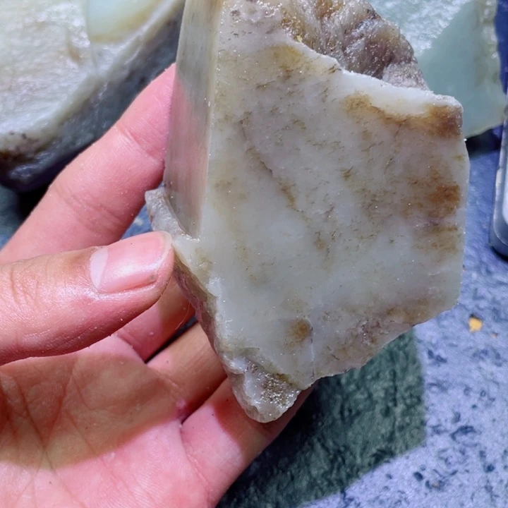 和田玉未镶嵌珠宝半成品