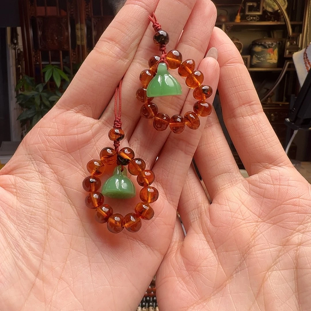 琥珀未镶嵌裸石抚顺琥珀30201多样性发其一