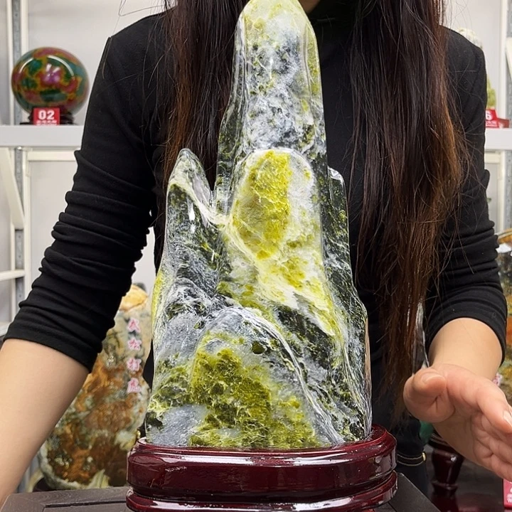 小*巴奇石怪石等众多家居装饰