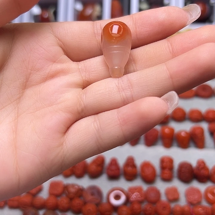 南红玛瑙未镶嵌卡11.8