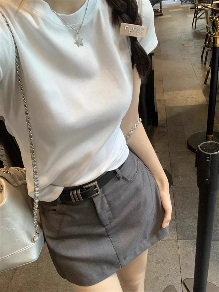 纯白色女装短袖T恤