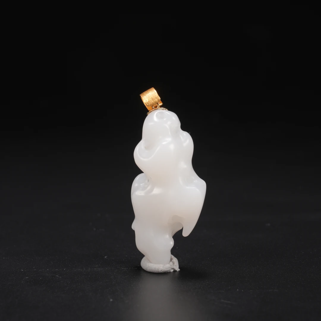 lot3418K老坑和田玉太湖石挂件