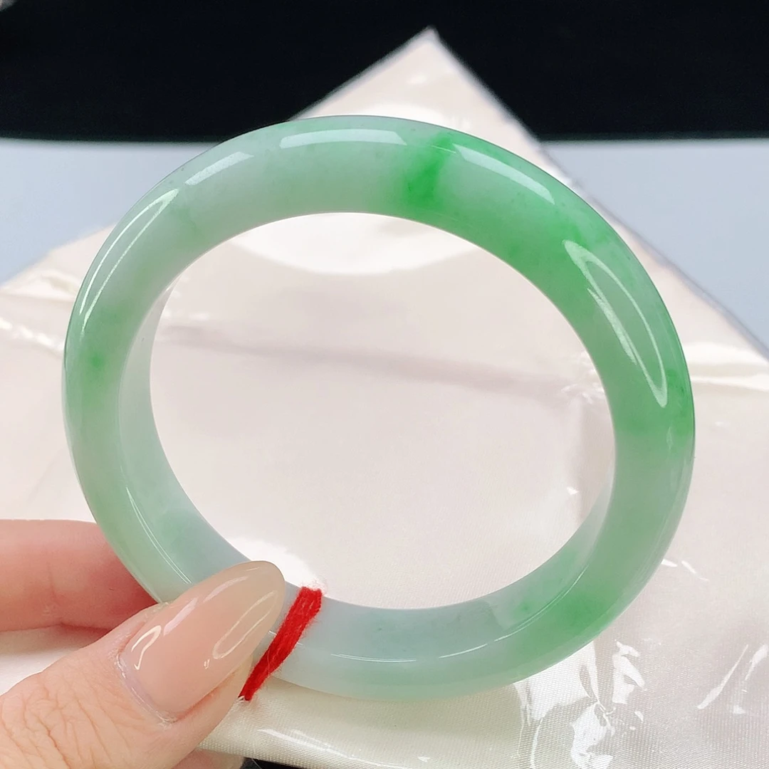 未镶嵌手镯翡翠687