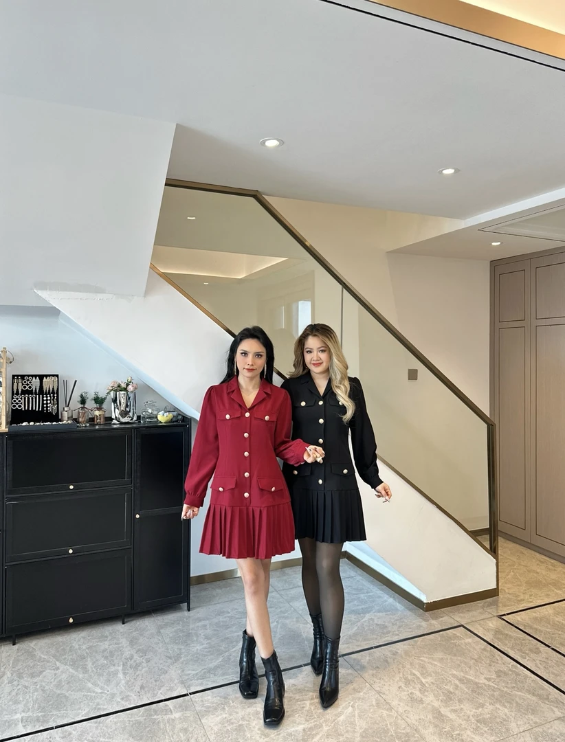 A&N   显瘦百褶连衣裙长袖裙子