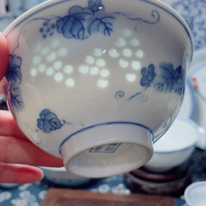 青花玲珑5寸饭碗葡萄