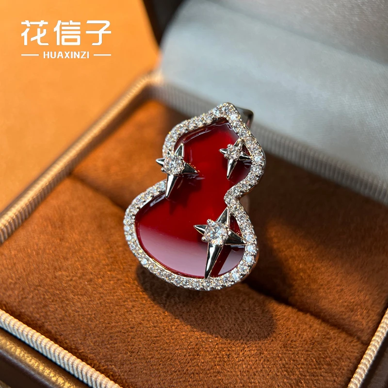 铜合成锆石胸针 5681 红葫芦 小众轻奢精致防走光领针胸花别针