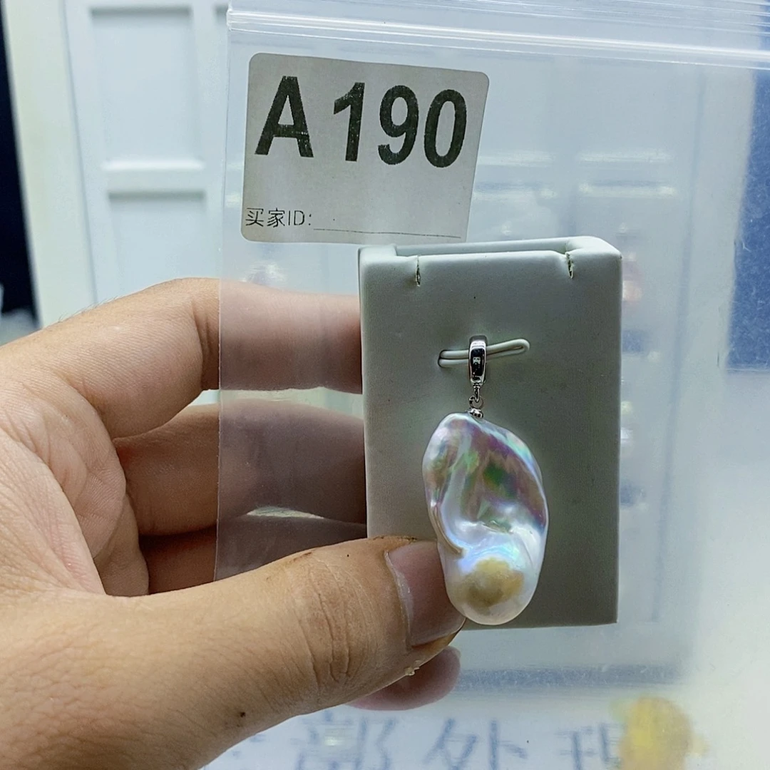 淡水珍珠颈饰合金