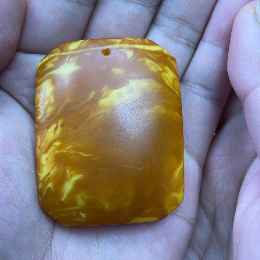 蜜蜡未镶嵌吊坠(不含链)