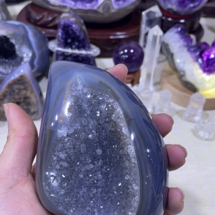 紫晶水晶摆件未镶嵌