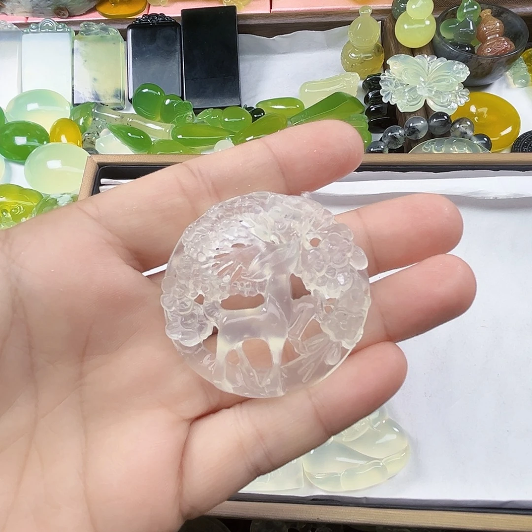 伦***一岫玉未镶嵌吊坠(不含链)