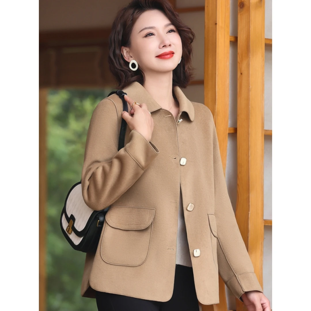 妈妈秋装双面呢短外套女2025新款洋气中老年人春秋气质上衣显瘦款