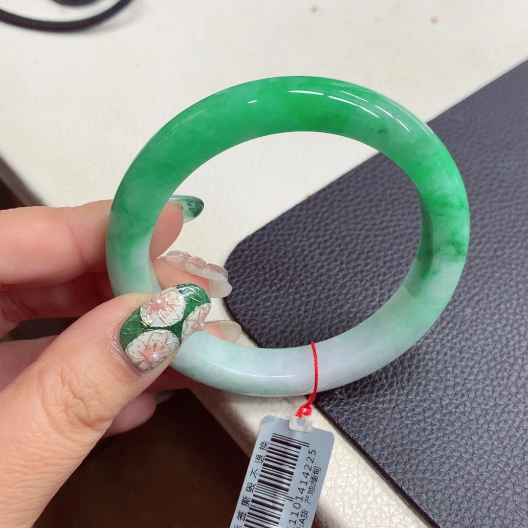 未镶嵌手镯翡翠T***记缅甸