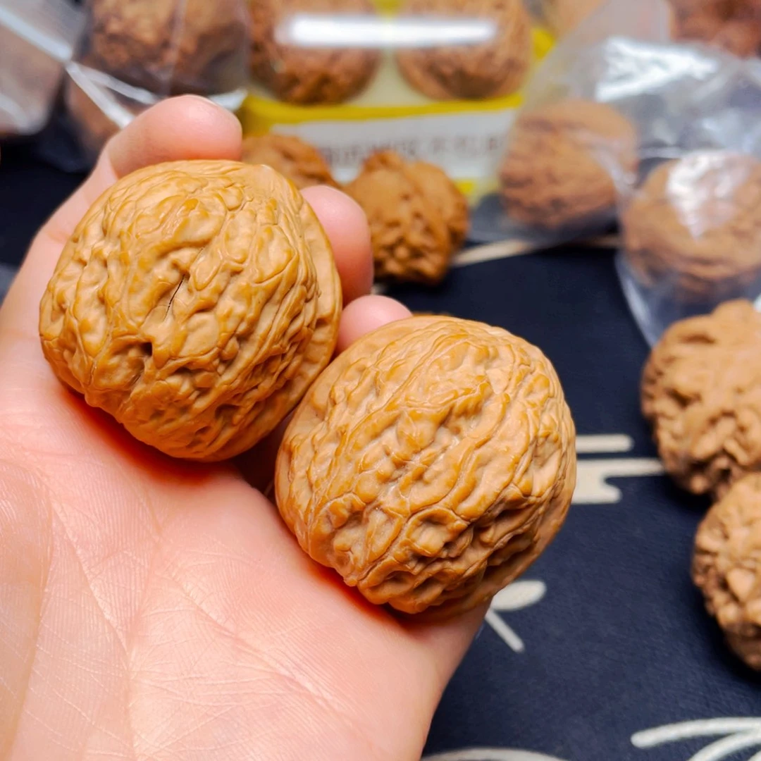 吊坠文玩核桃金钱豹