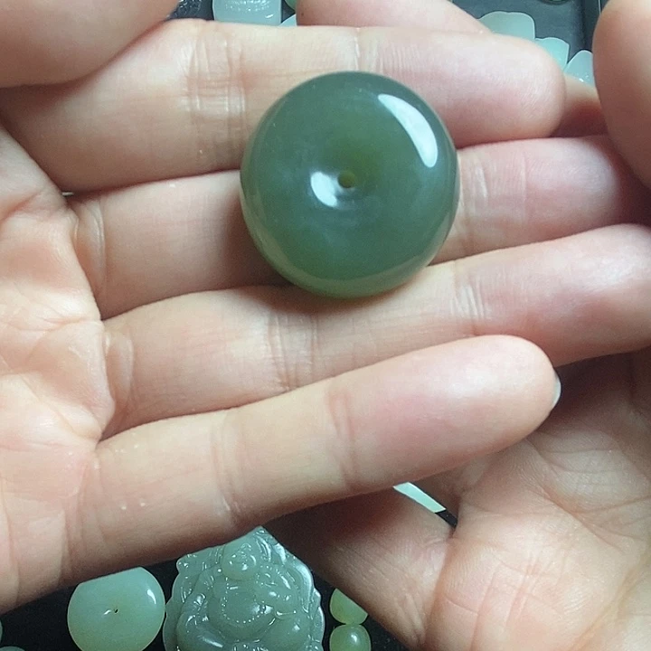 和田玉（糖玉）未镶嵌吊坠(不含链)和田玉平安扣