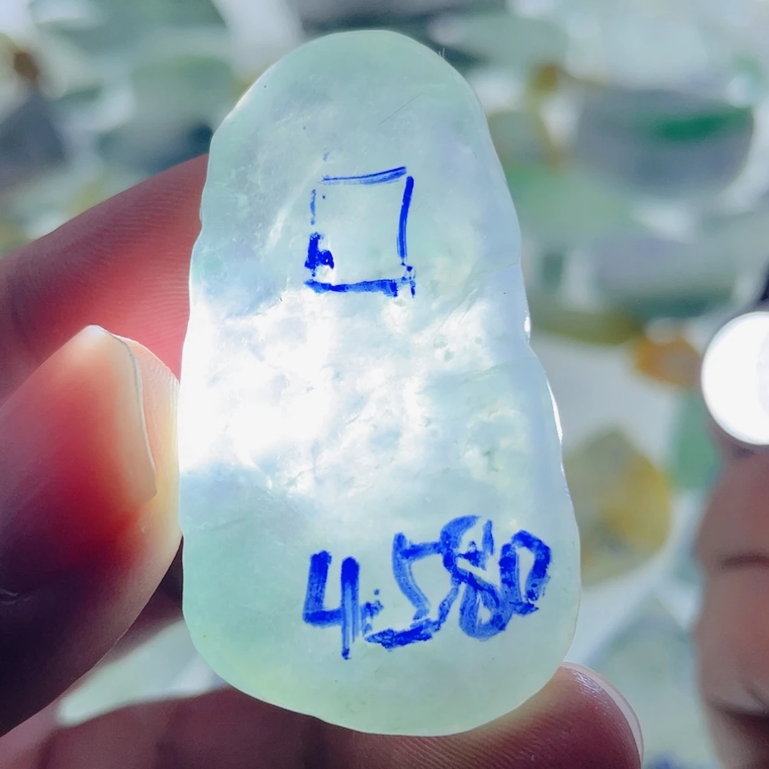 定制翡翠未镶嵌天然翡翠雕刻定制