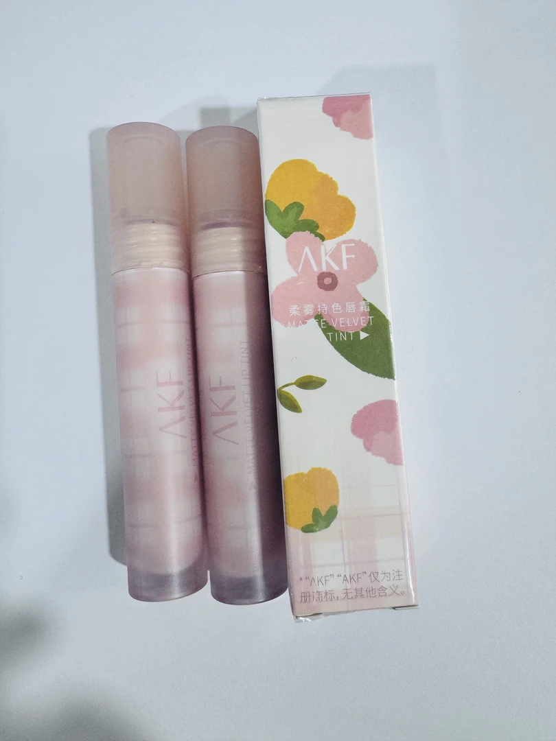 akf柔雾持色唇霜2.5g