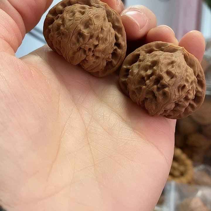 把件文玩核桃38桃心宫灯红皮