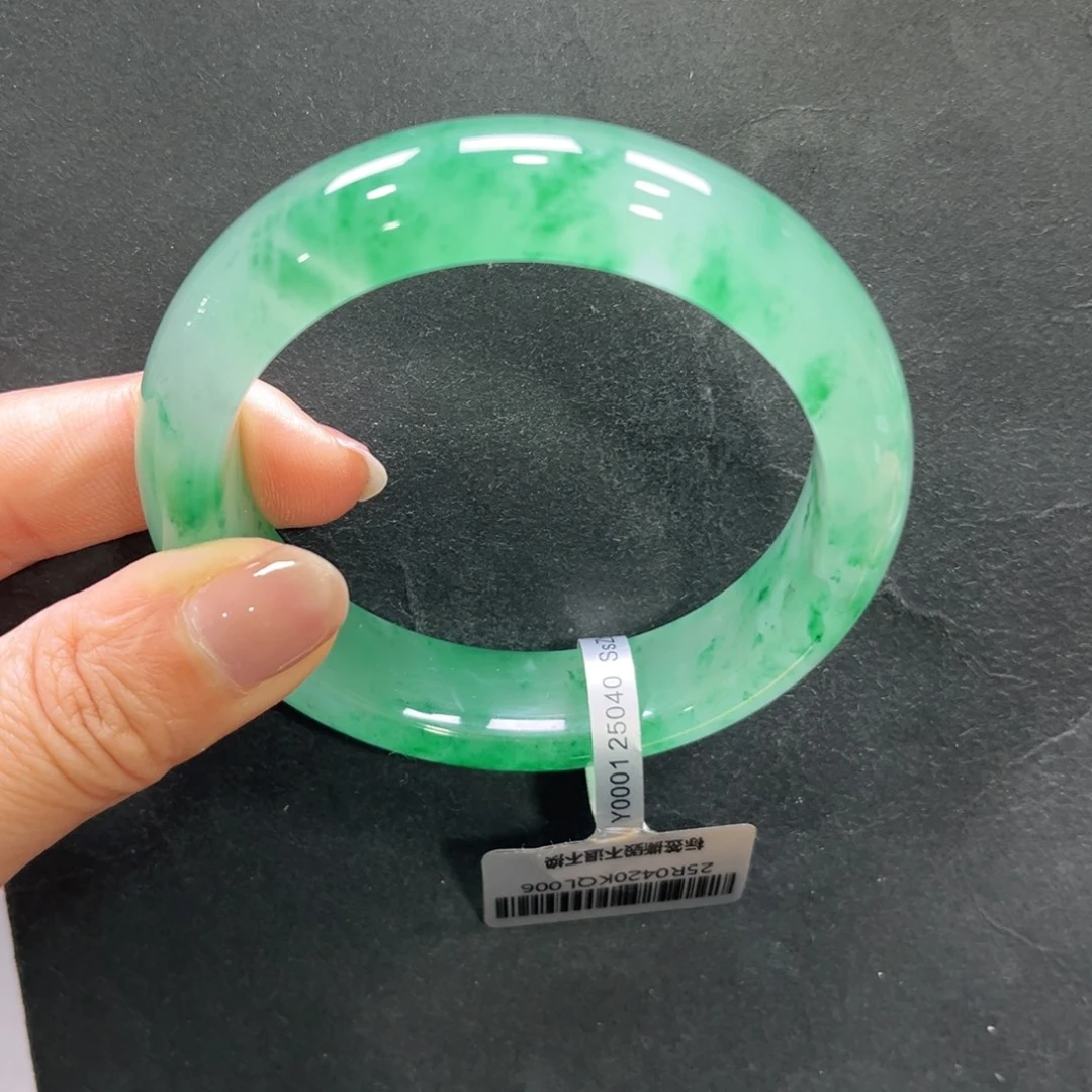 石英质玉（非洲翠）未镶嵌手镯➕小玥56