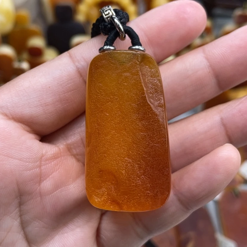 【闪购商品】琥珀颈饰未镶嵌