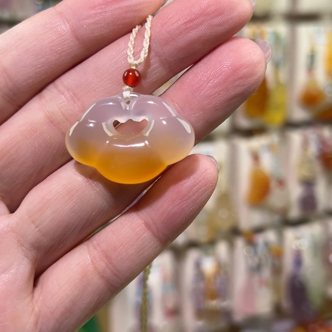 玛瑙/玉髓未镶嵌吊坠(赠链)
