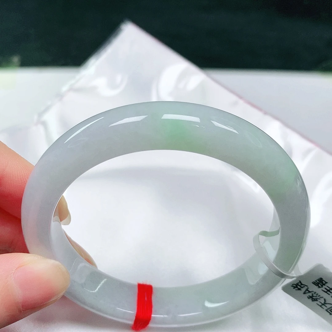 翡翠手镯未镶嵌16 号翡翠手镯