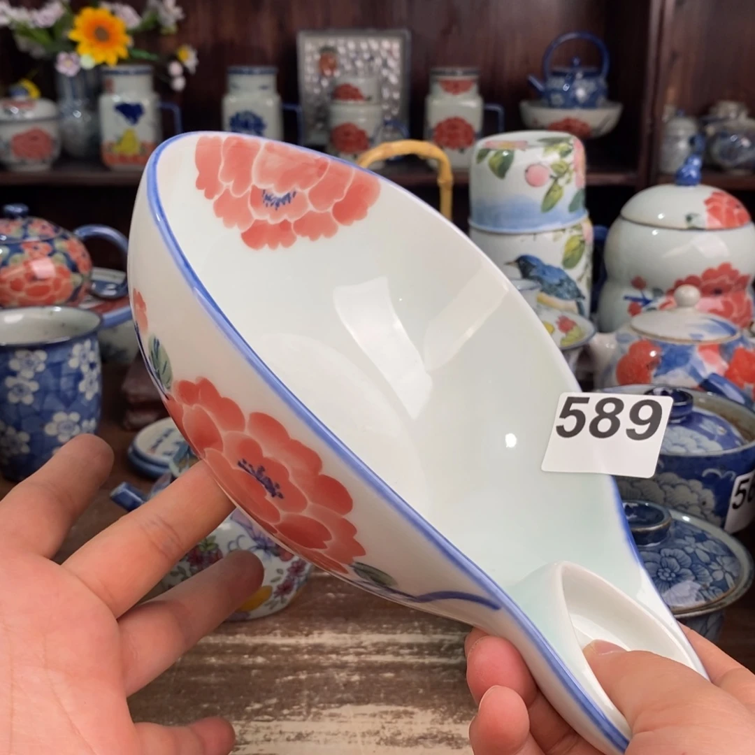 摆件bgggghuuuuu uuiiij