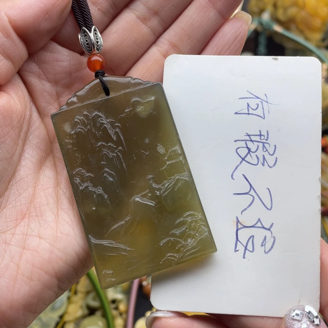 蛇纹石玉颈饰未镶嵌