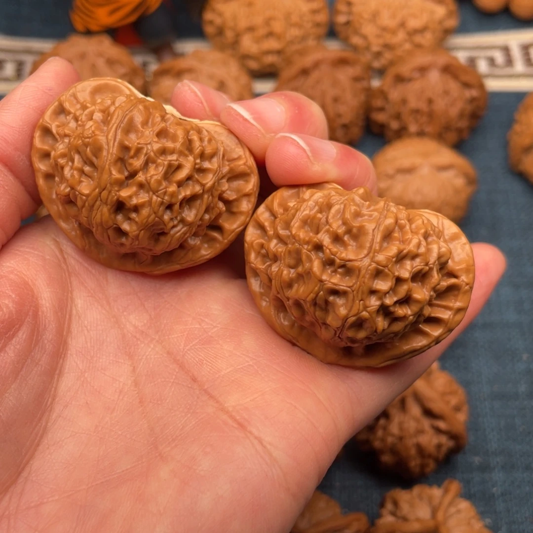 把件文玩核桃42全品桃心宫灯