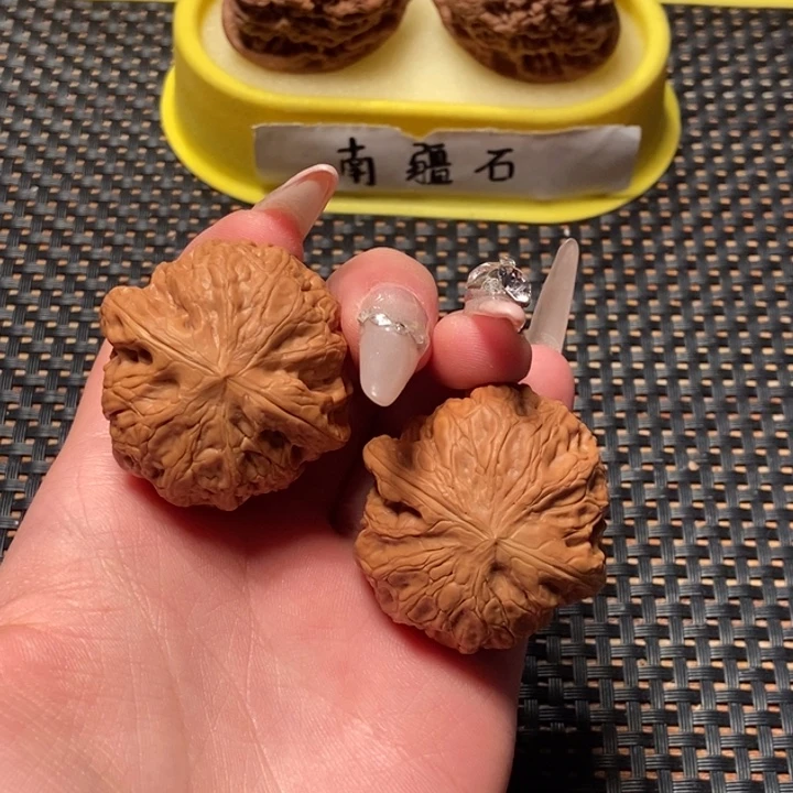 文玩核桃吊坠40铁锤