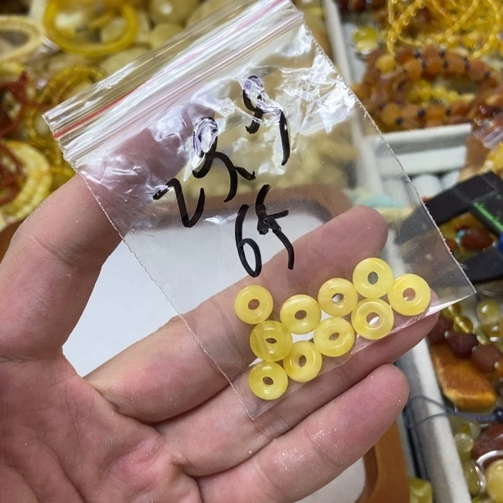 蜜蜡未镶嵌裸石多样性发货6粒