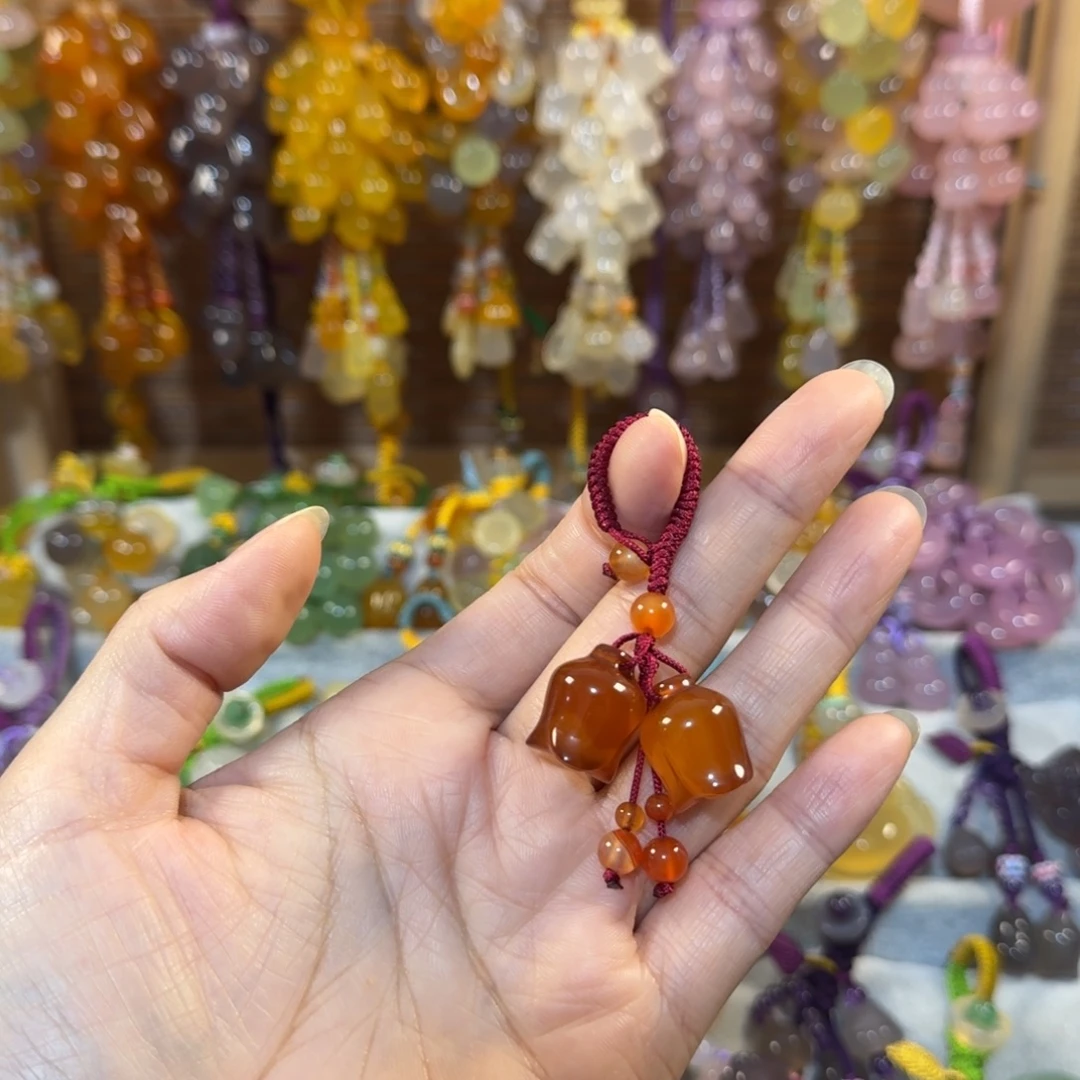 宁***静玛瑙/玉髓未镶嵌钥匙挂件福利款