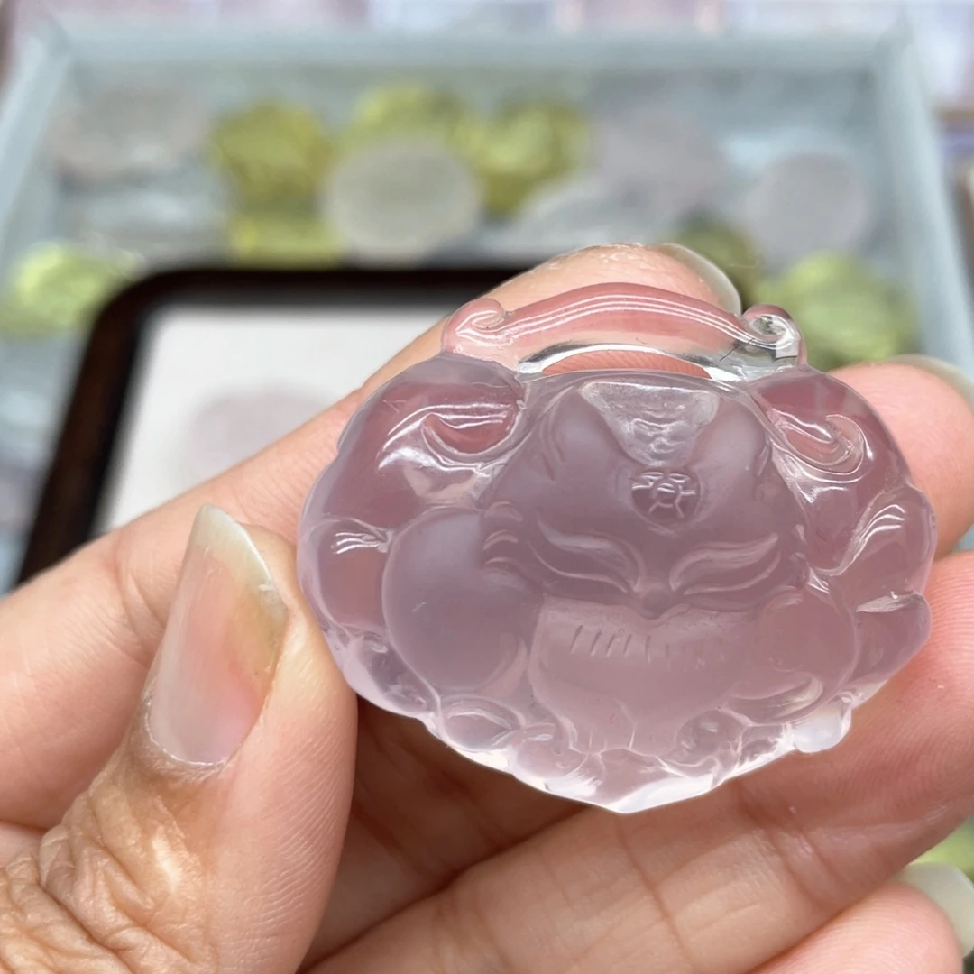 水晶吊坠(不含链)未镶嵌咩****啊