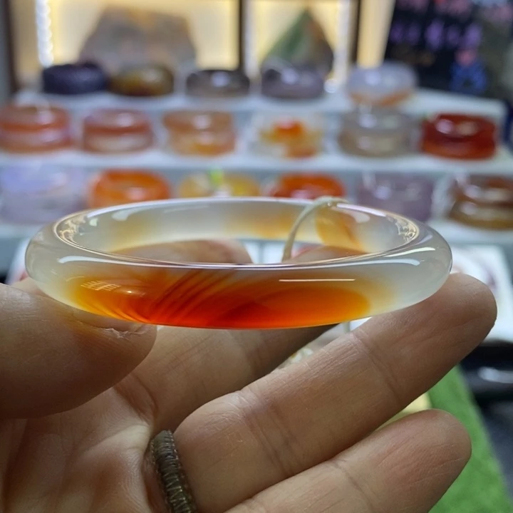 手镯玛瑙/玉髓未镶嵌