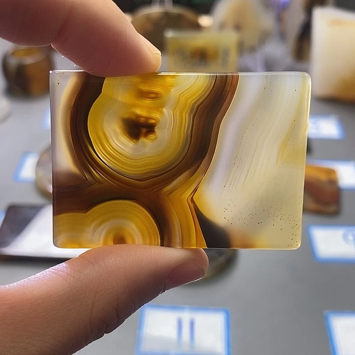 玛瑙/玉髓未镶嵌珠宝半成品72