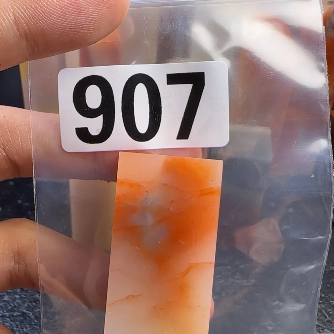 老挝石J****sjkkkkkkmkmm