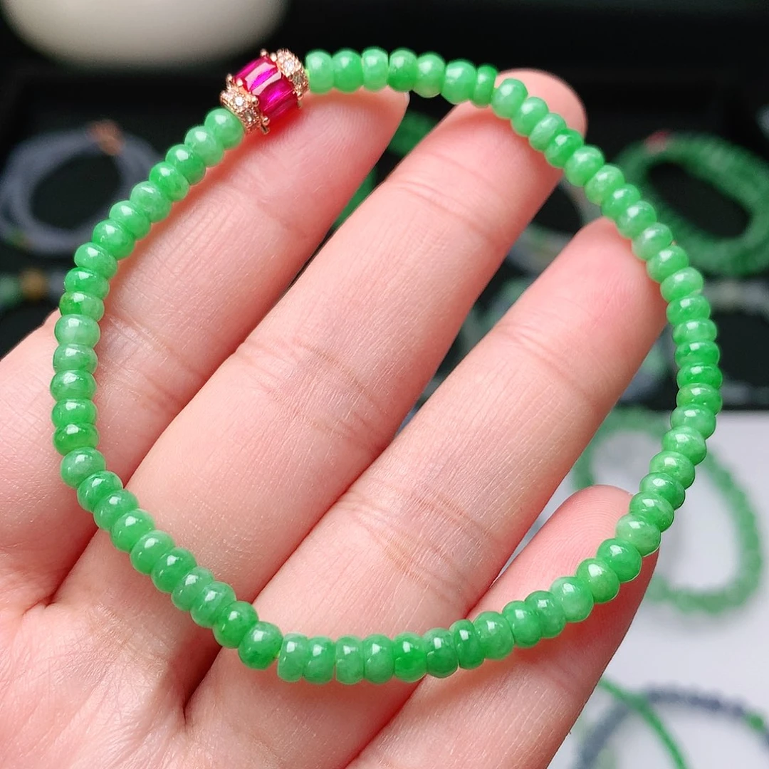 翡翠手链未镶嵌翡翠