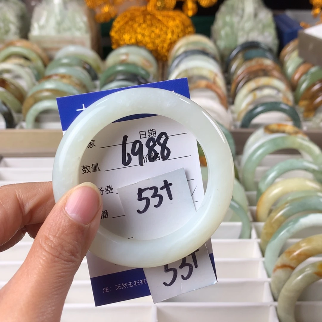 蛇纹石玉手镯未镶嵌6988