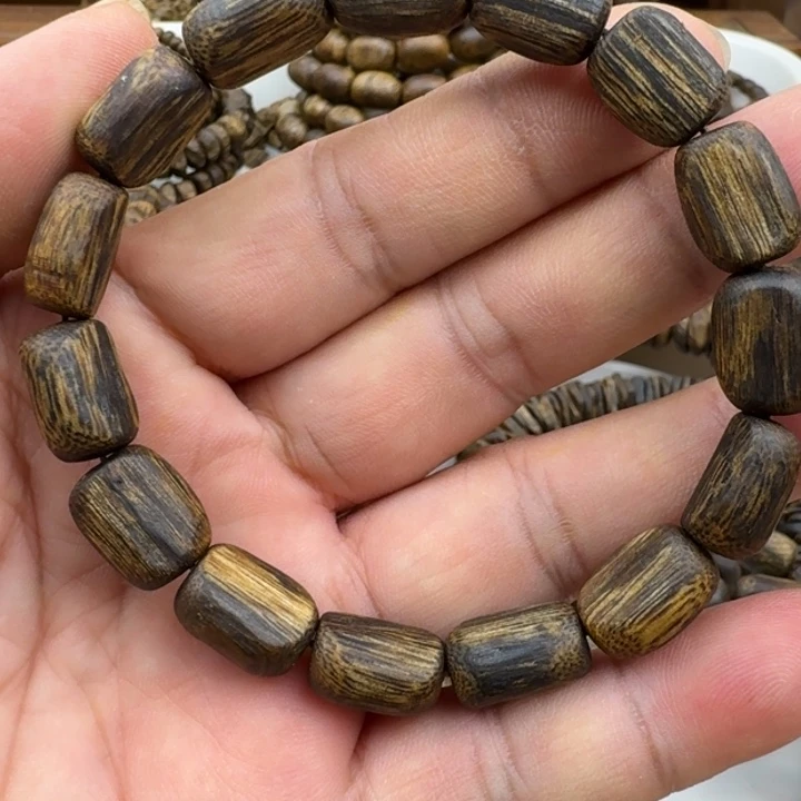 沉香手串张勺子手串9克