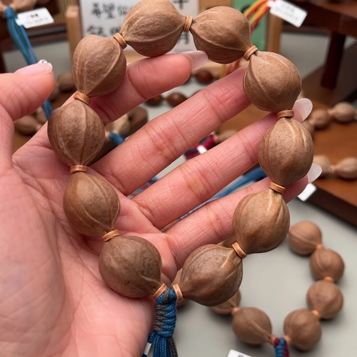 痞***。手串/手链橄榄核梅林铁核梅林发货