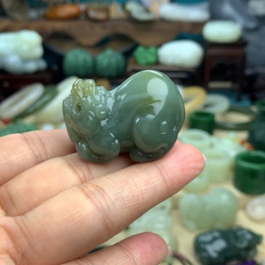 和田玉挂件未镶嵌