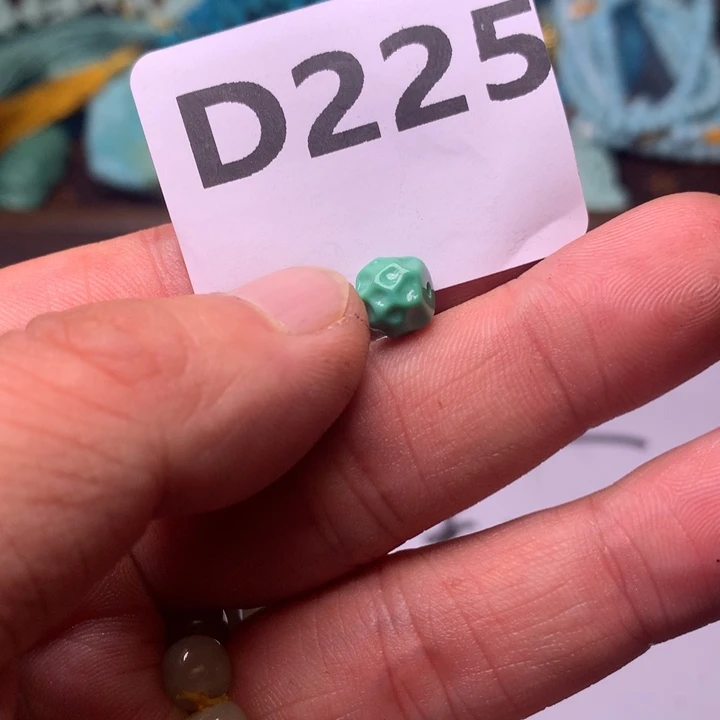 未镶嵌南红玛瑙珠宝奇石