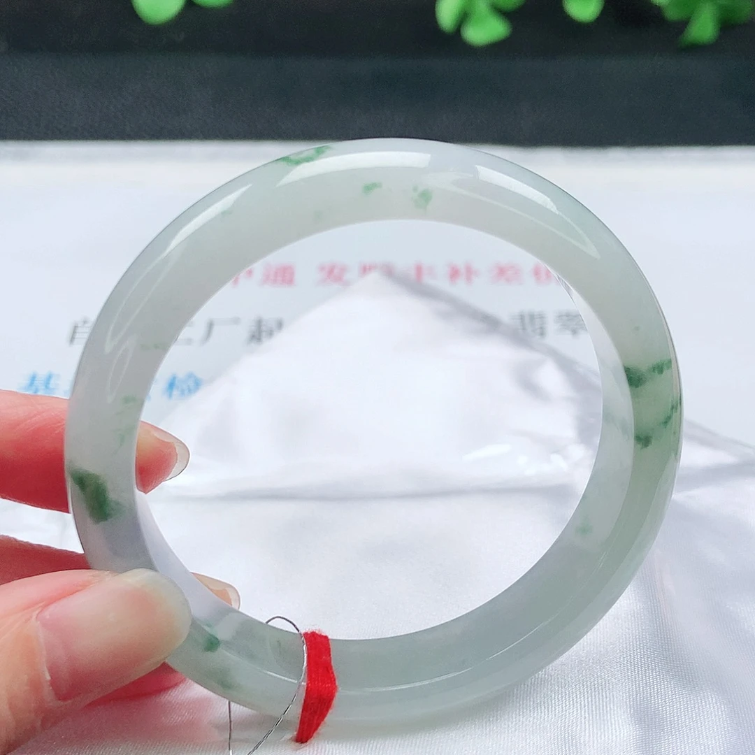 翡翠未镶嵌手镯57圈