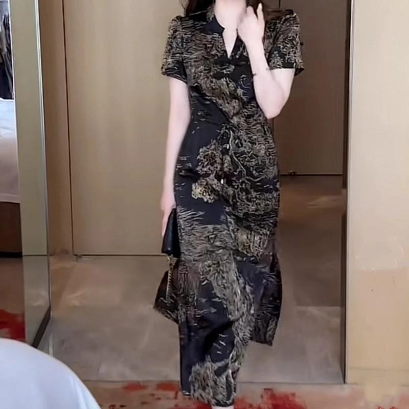 时尚连衣裙女中长款2024夏季新款减龄洋气遮肚子收腰显瘦休闲裙子