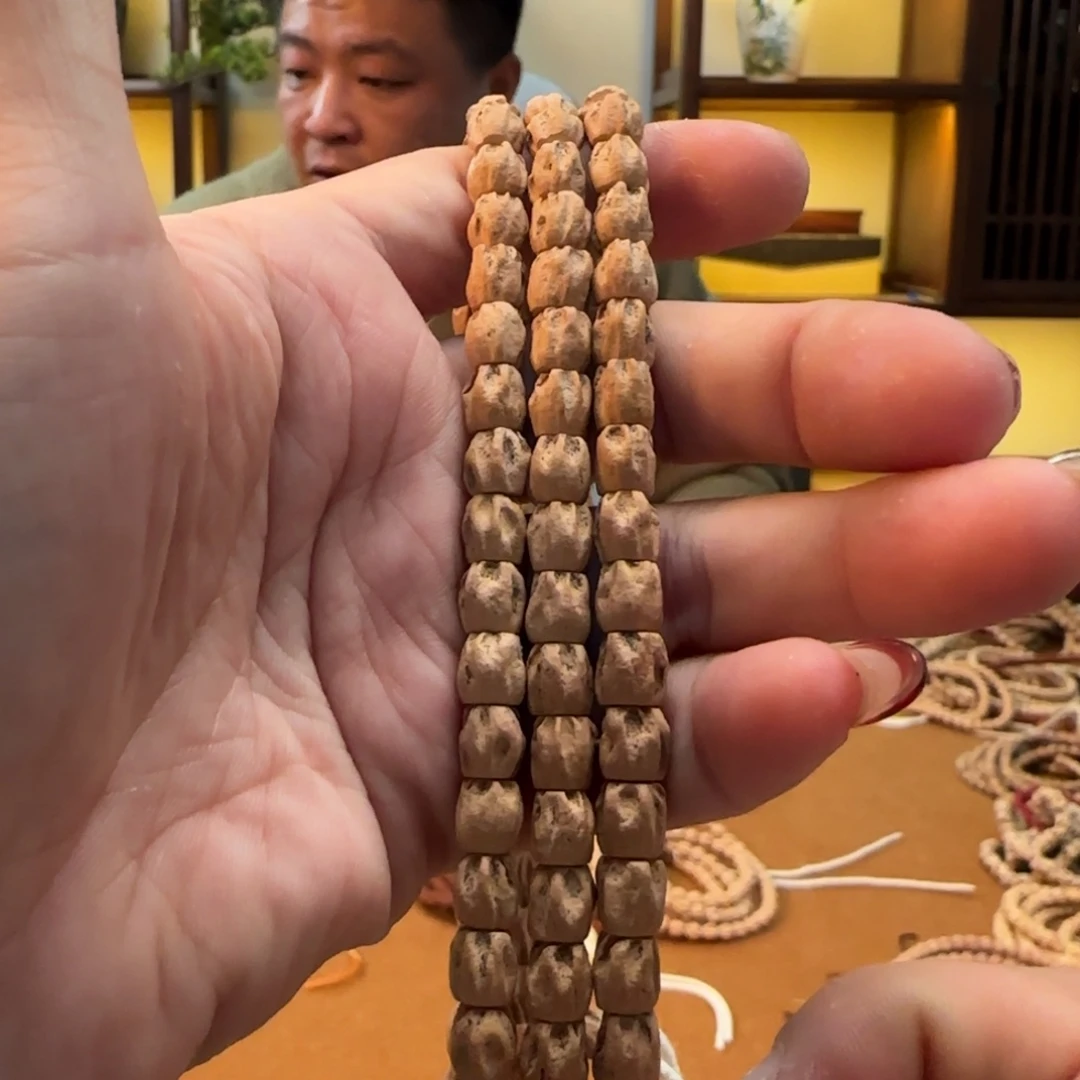 柏香籽/百香籽手串擎天6➕