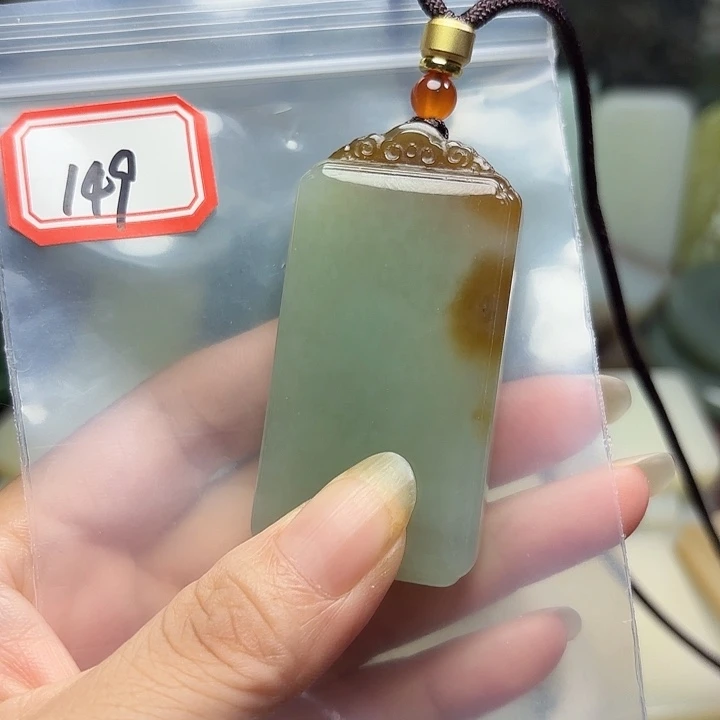 你***乐和田玉未镶嵌珠宝半成品