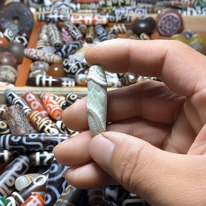 玛瑙/玉髓颈饰足银镀金镶嵌38