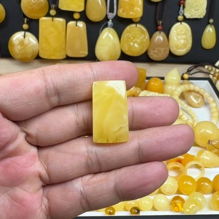 蜜蜡未镶嵌珠宝奇石平安无事牌