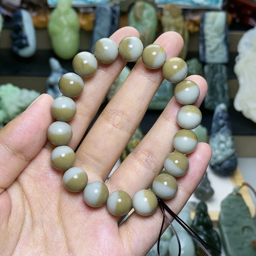 【闪购商品】颈饰未镶嵌和田玉?****