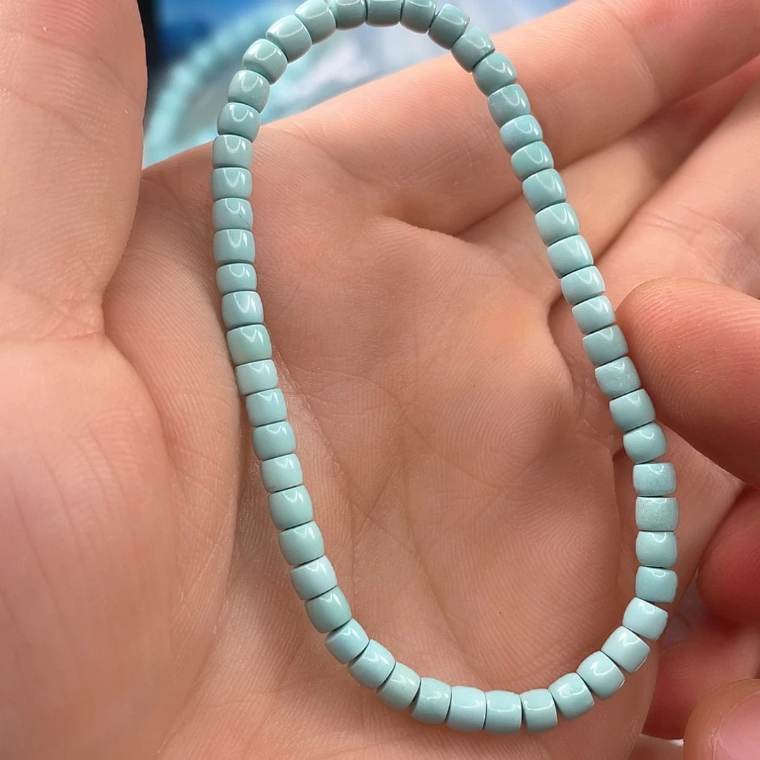 绿松石未镶嵌颈饰